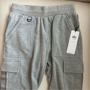 Alo Yoga Highline Cargo Sweatpant Medium